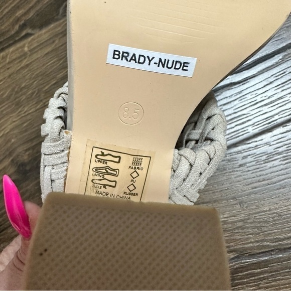 AZALEA WANG TAKE ME ON A VACA STILETTO SANDAL IN NUDE size 8.5 - Picture 4 of 9